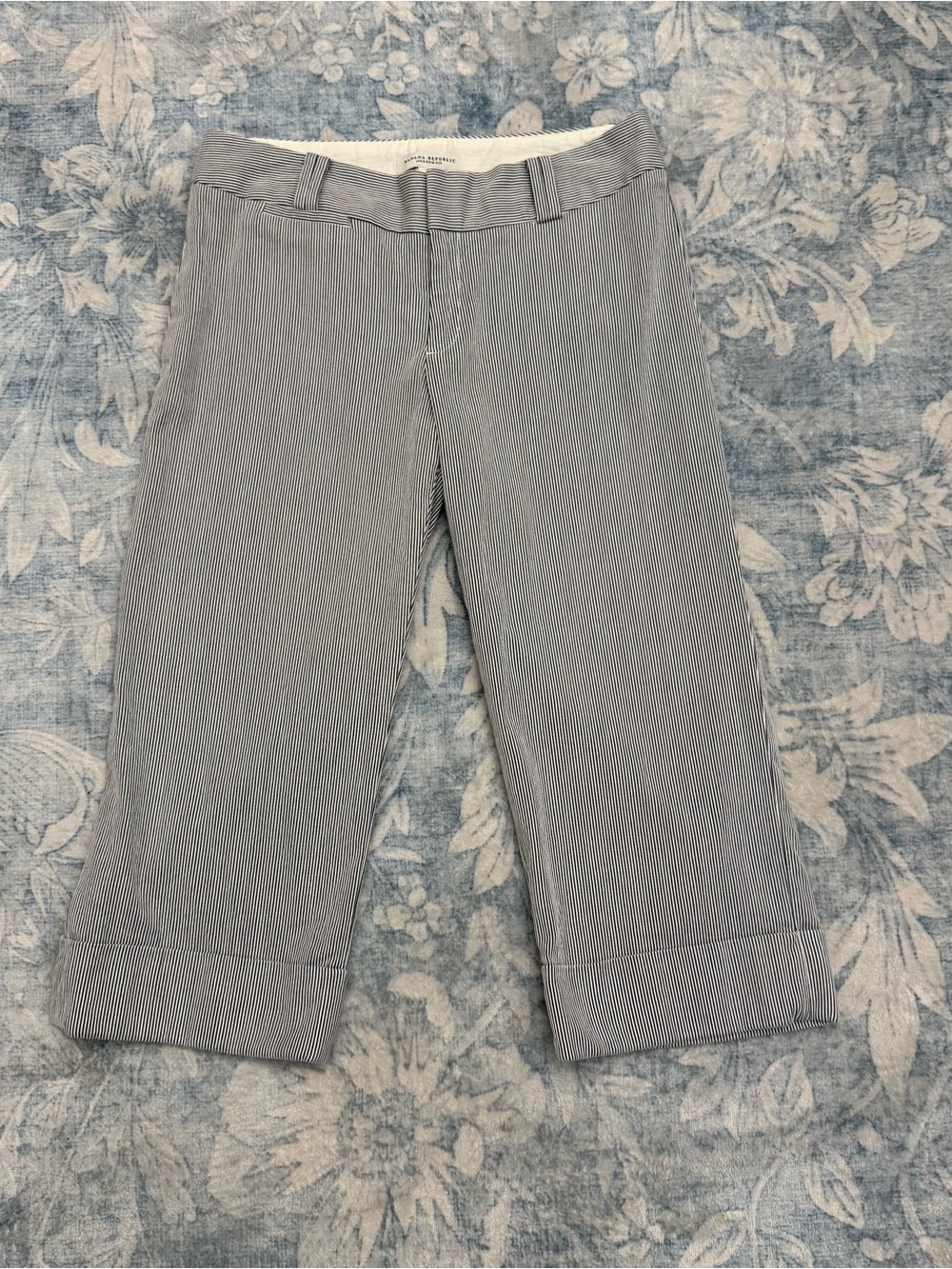 Banana Republic Women's Capri Pants Size 4 Multicolor Pinstriped Mid Rise Cuffed